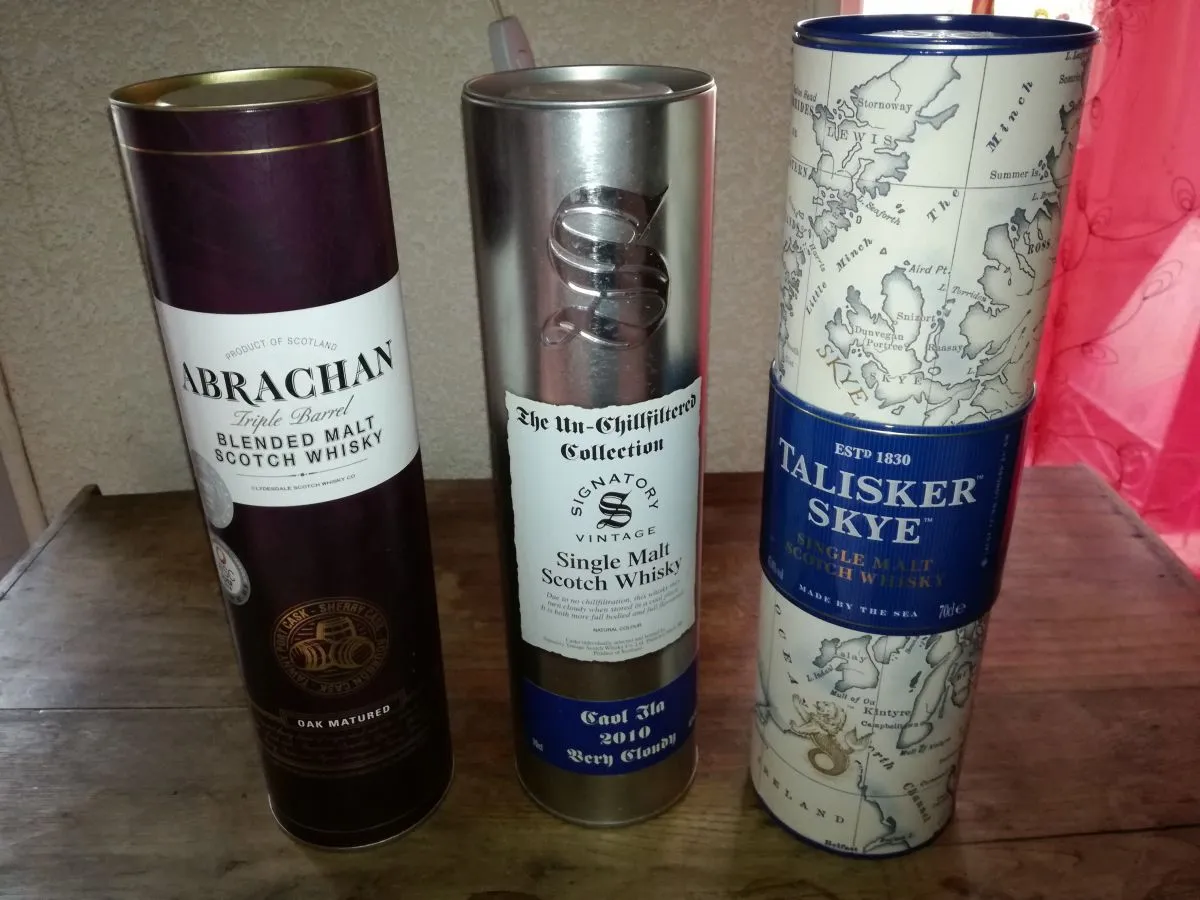 Boites de whisky en métal