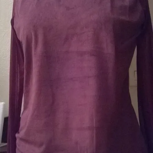 Tee shirt manches longues en suédine et résille de couleur prune
